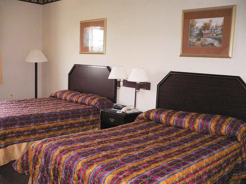 Super 8 By Wyndham Harrisburg Hershey North Exteriör bild